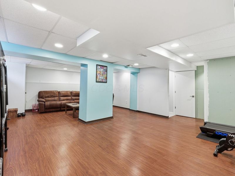 6239 Pirthshire Street , Dublin, OH 43016 Photo 35