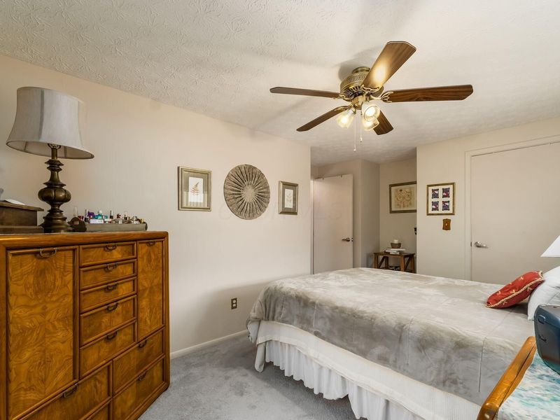 708 Cherry Hollow Road, Unit # A, Columbus, OH 43228 Photo 21