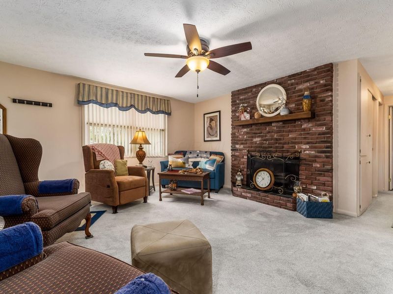 708 Cherry Hollow Road, Unit # A, Columbus, OH 43228 Photo 5