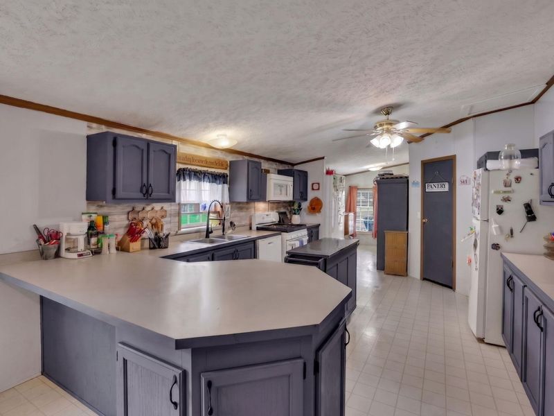 8405 Friendship Drive, New Concord, OH 43762 Photo 21