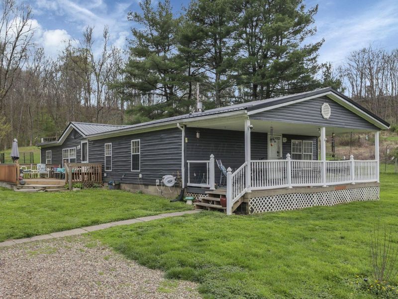 8405 Friendship Drive, New Concord, OH 43762 Photo 3