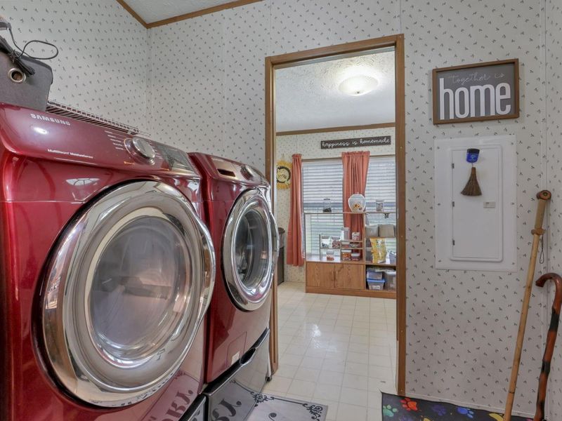 8405 Friendship Drive, New Concord, OH 43762 Photo 36