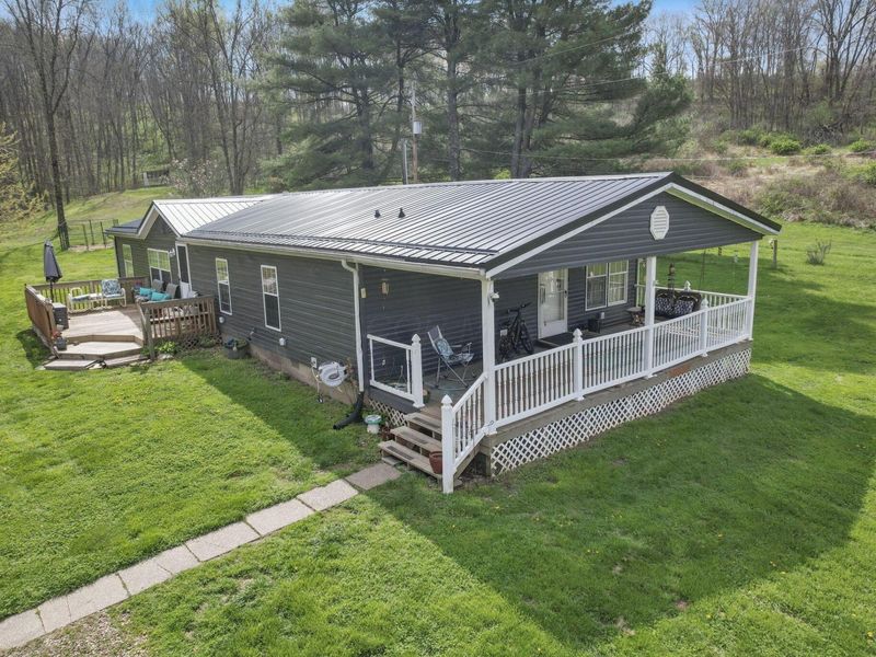 8405 Friendship Drive, New Concord, OH 43762 Photo 6