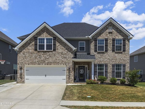 1431 Ridge Climber Rd, Knoxville, TN 37922