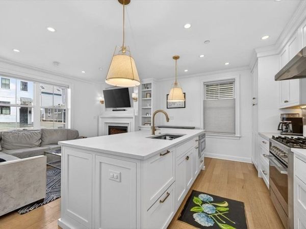 521 East 8th, Unit 1, Boston, MA 02127