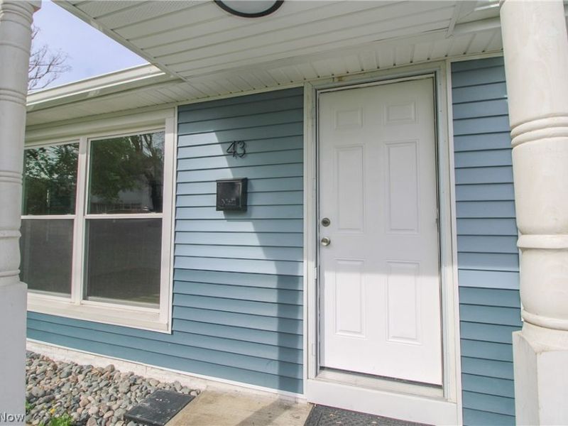 43 Washington Street, East Palestine, OH 44413 Photo 3