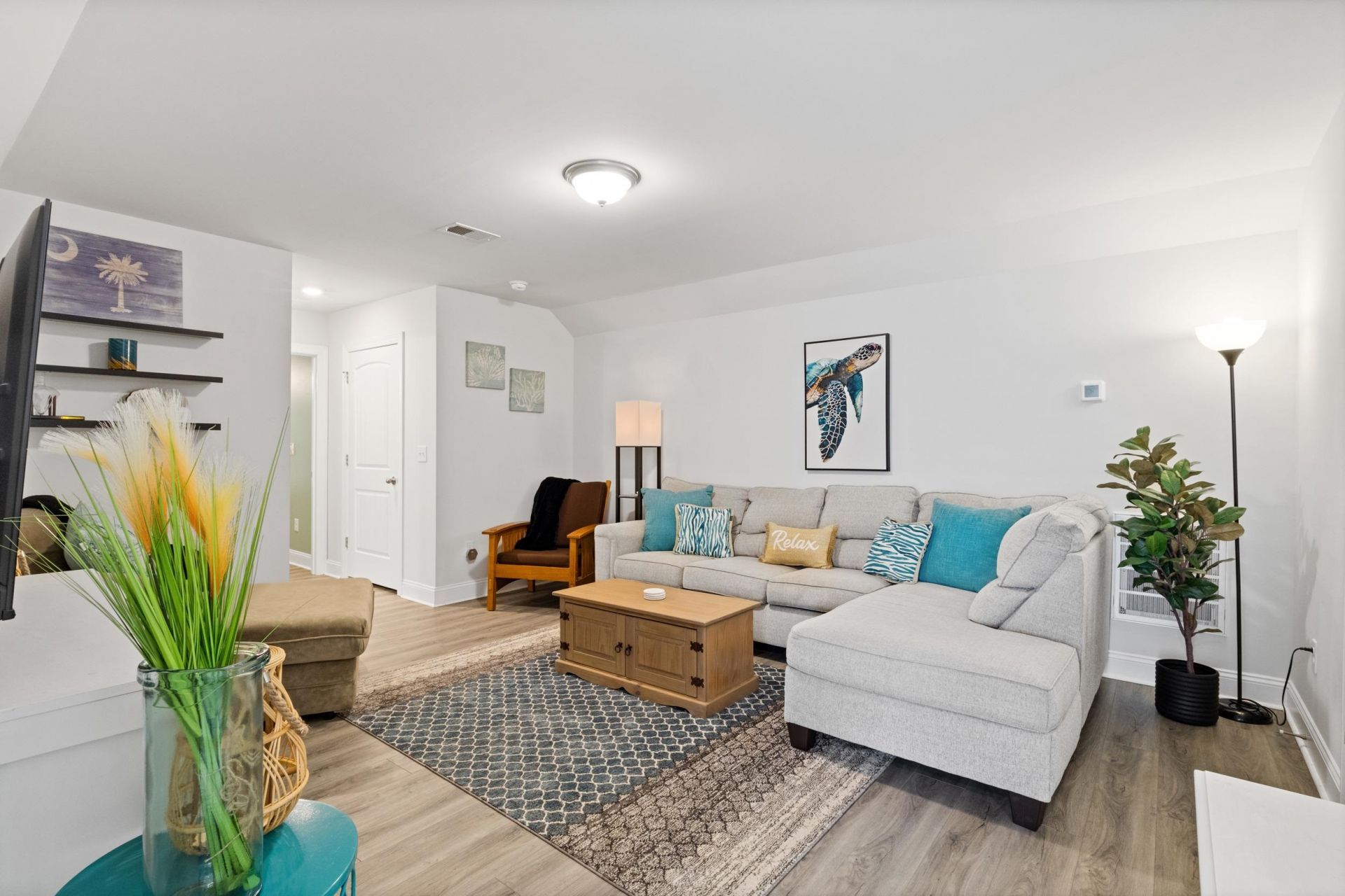 1832 Zodiac Court Photo 23