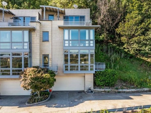 46 Windom Hill Pl, Pittsburgh, PA 15203