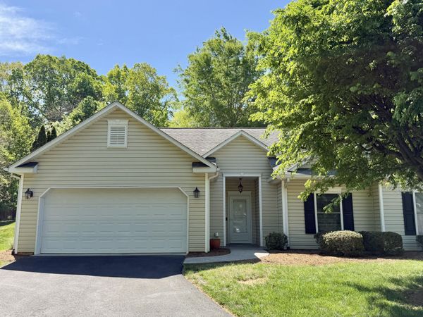 76 Fairway Oaks DR , Hardy, VA 24101