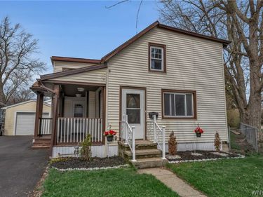 32 Elm Street , Tonawanda, NY 14150