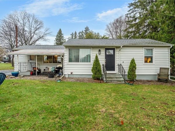 110 Trent Lane , Camillus, NY 13031