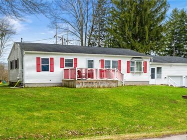 9366 Cosmo Court, Sauquoit, NY 13413