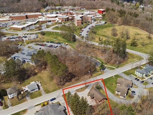 320 Dewey Street, Bennington, VT 05201