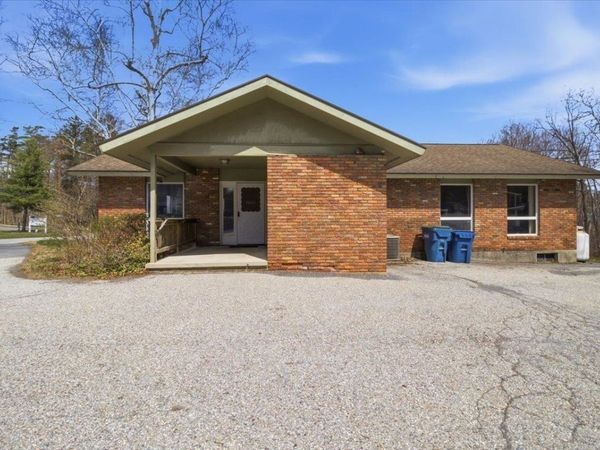 320 Dewey Street, Bennington, VT 05201