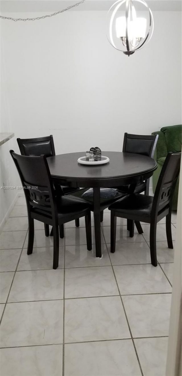 14201 N Kendall Dr, Unit 212-D, Miami, FL 33186 Photo