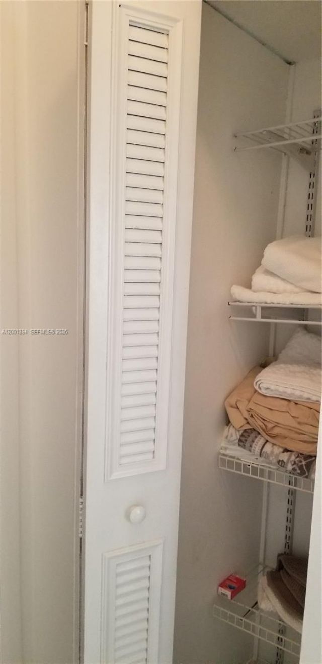 14201 N Kendall Dr, Unit 212-D, Miami, FL 33186 Photo