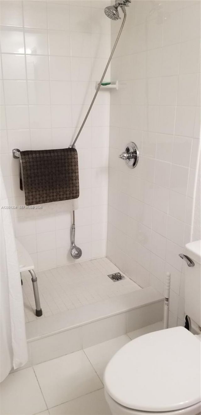 14201 N Kendall Dr, Unit 212-D, Miami, FL 33186 Photo