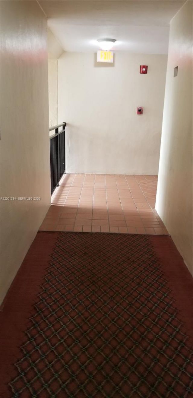 14201 N Kendall Dr, Unit 212-D, Miami, FL 33186 Photo