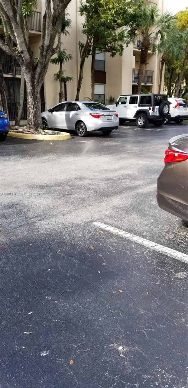 14201 N Kendall Dr, Unit 212-D, Miami, FL 33186 Photo