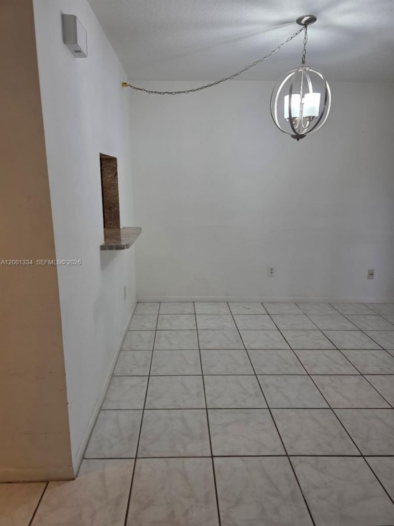 14201 N Kendall Dr, Unit 212-D, Miami, FL 33186 Photo