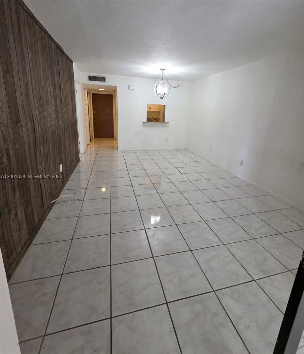 14201 N Kendall Dr, Unit 212-D, Miami, FL 33186 Photo