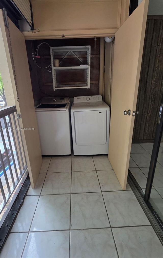 14201 N Kendall Dr, Unit 212-D, Miami, FL 33186 Photo