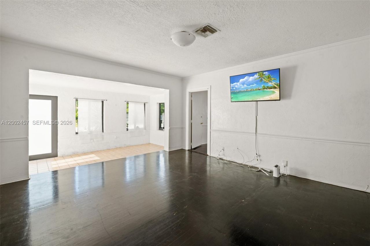 2410 Jackson St, Hollywood, FL 33020 Photo