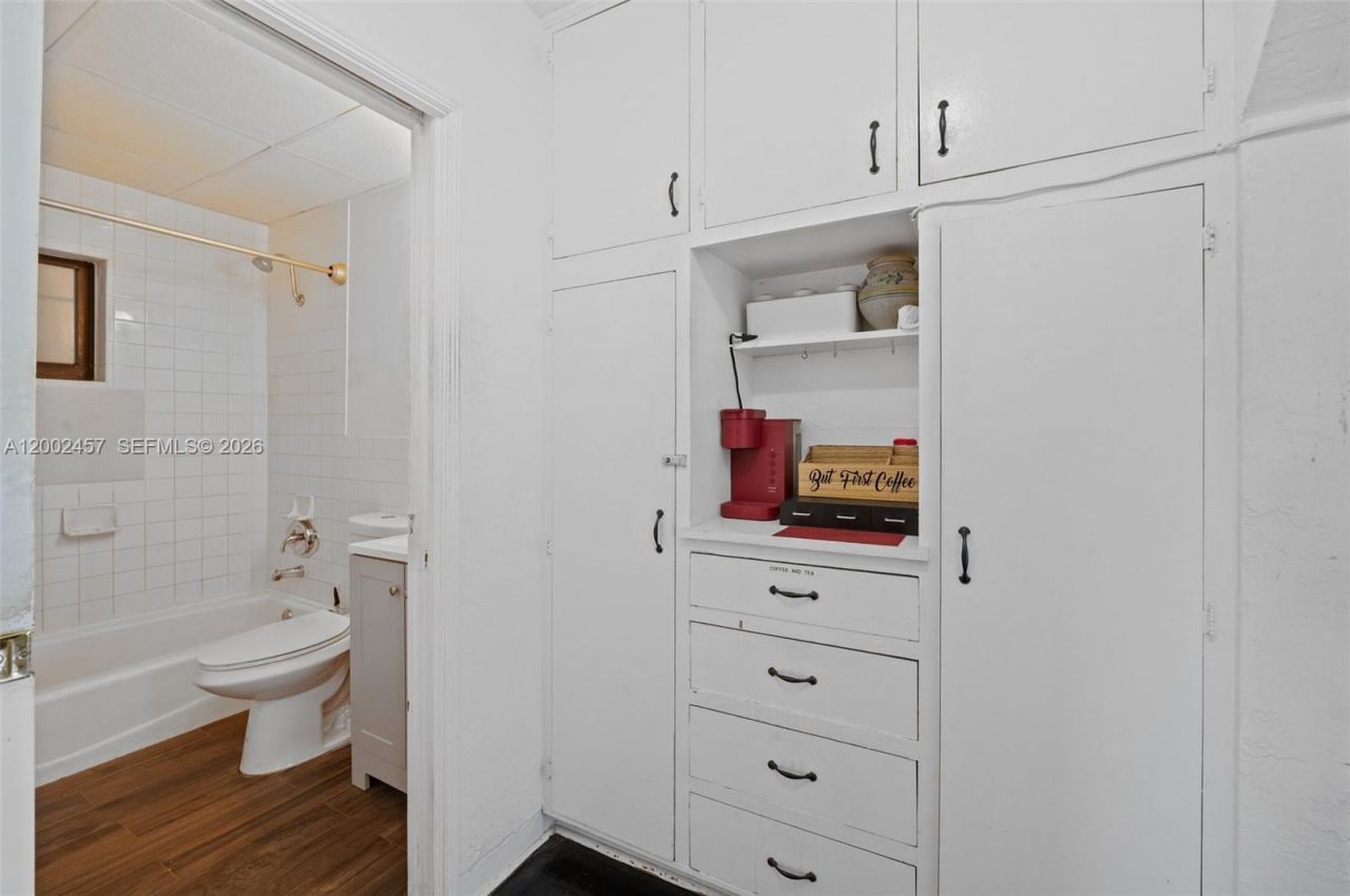 2410 Jackson St, Hollywood, FL 33020 Photo