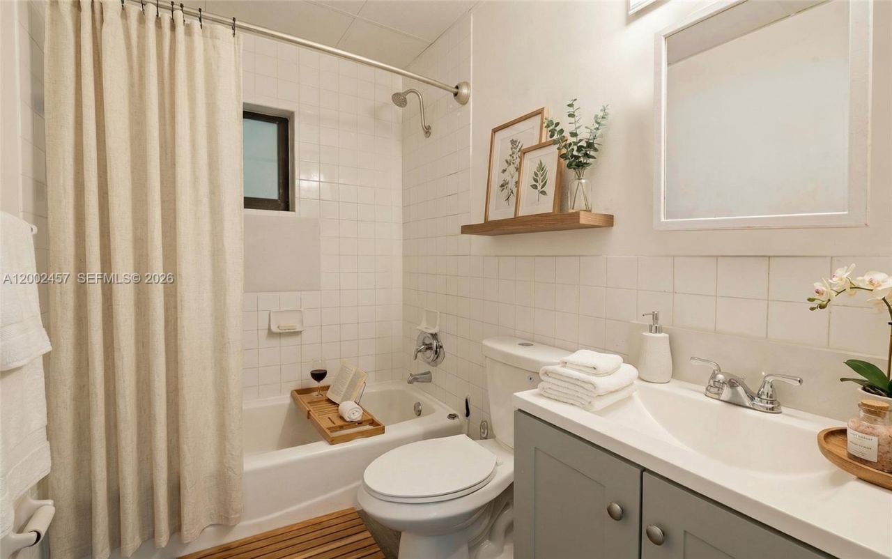 2410 Jackson St, Hollywood, FL 33020 Photo