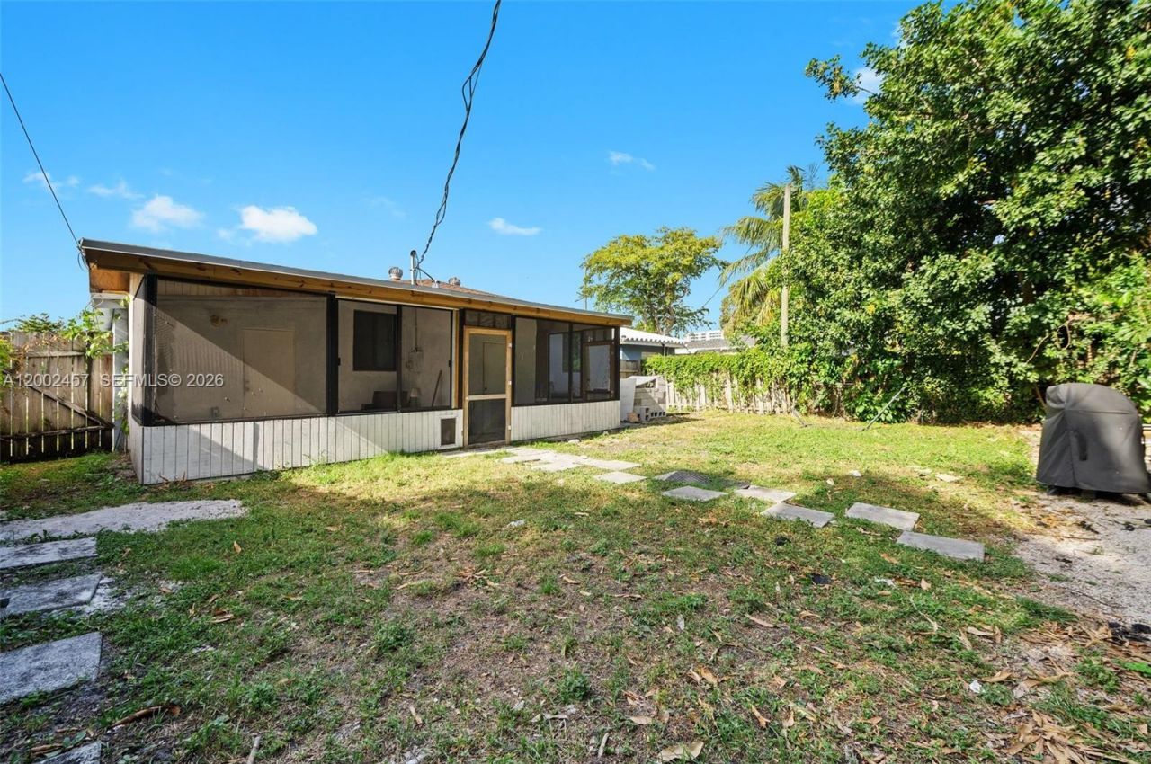 2410 Jackson St, Hollywood, FL 33020 Photo