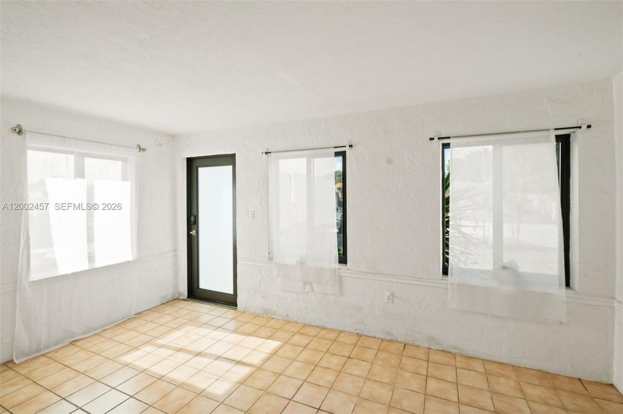 2410 Jackson St, Hollywood, FL 33020 Photo