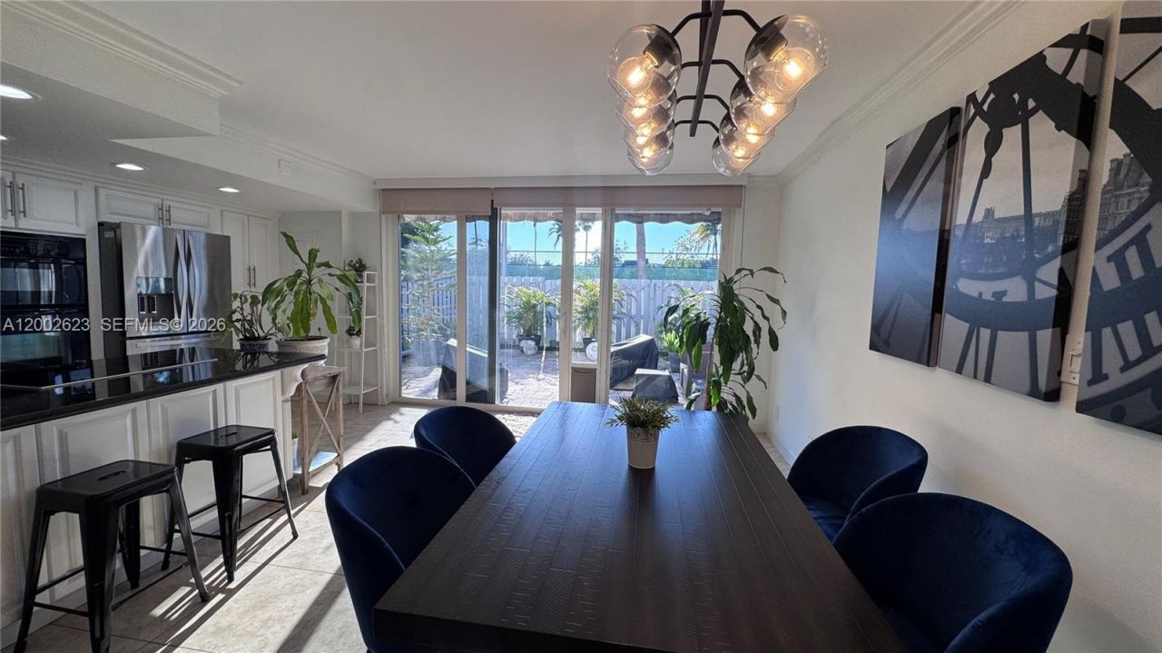 903 NE 27th Ave, Unit 903, Hallandale Beach, FL 33009 Photo