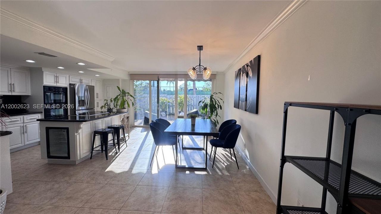 903 NE 27th Ave, Unit 903, Hallandale Beach, FL 33009 Photo