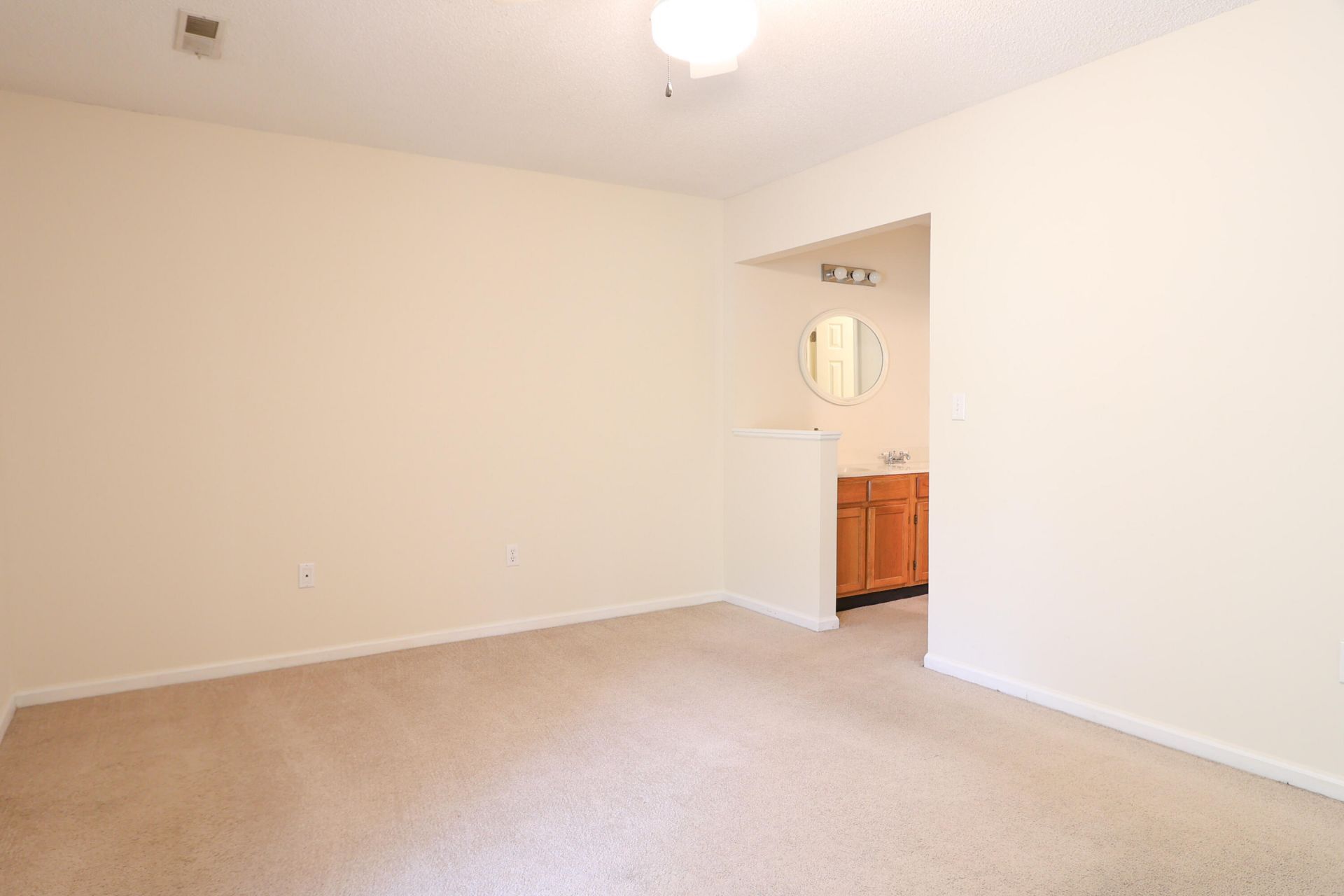 403 Sunnyside Way Photo 11