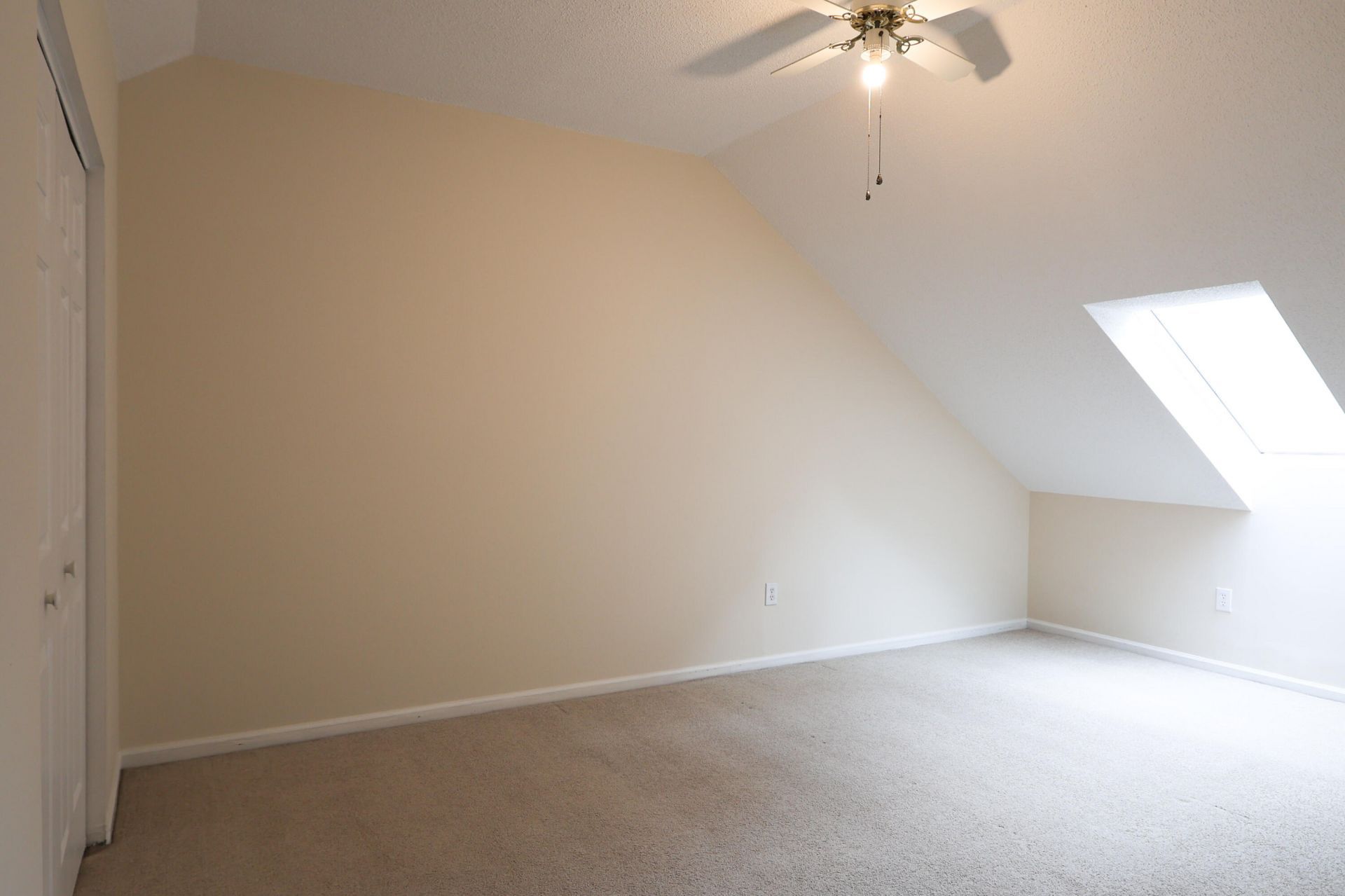 403 Sunnyside Way Photo 19