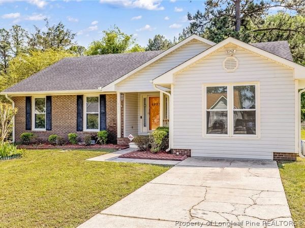 6837 Woodmark Drive, Fayetteville, NC 28314