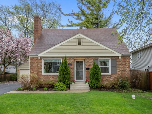 1015 Hazel Avenue, Deerfield, IL 60015