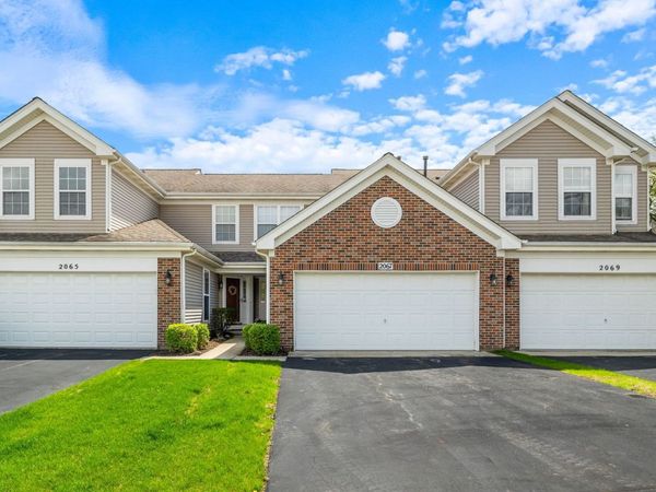 2067 Peach Tree Lane , Algonquin, IL 60102