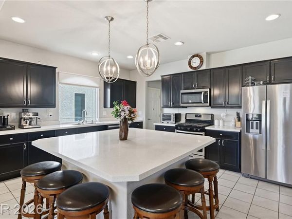 10137 Herons Rise Street, Las Vegas, NV 89141