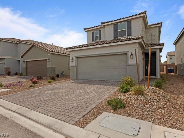 10183 Glowing Amber Street, Las Vegas, NV 89141