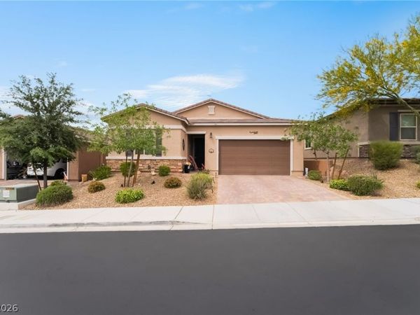 8651 Loretta Bay Street, Las Vegas, NV 89178