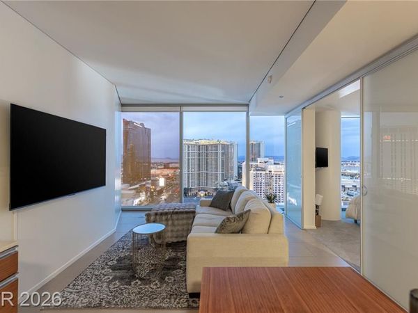 3722 Las Vegas Boulevard, Unit 1903, Las Vegas, NV 89158