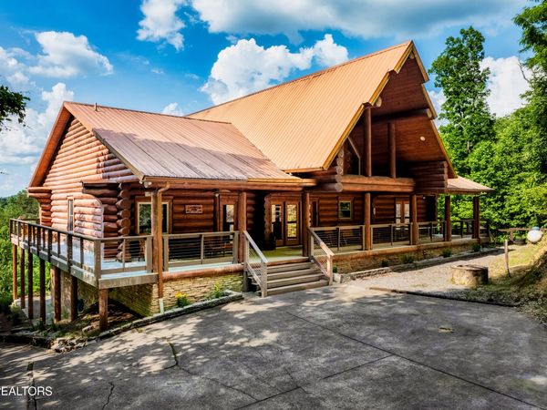 4314 Carolina Cove Way, Pigeon Forge, TN 37863