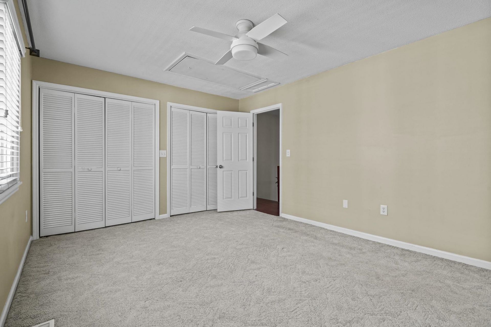 405 Hillside Dr. N Photo 25