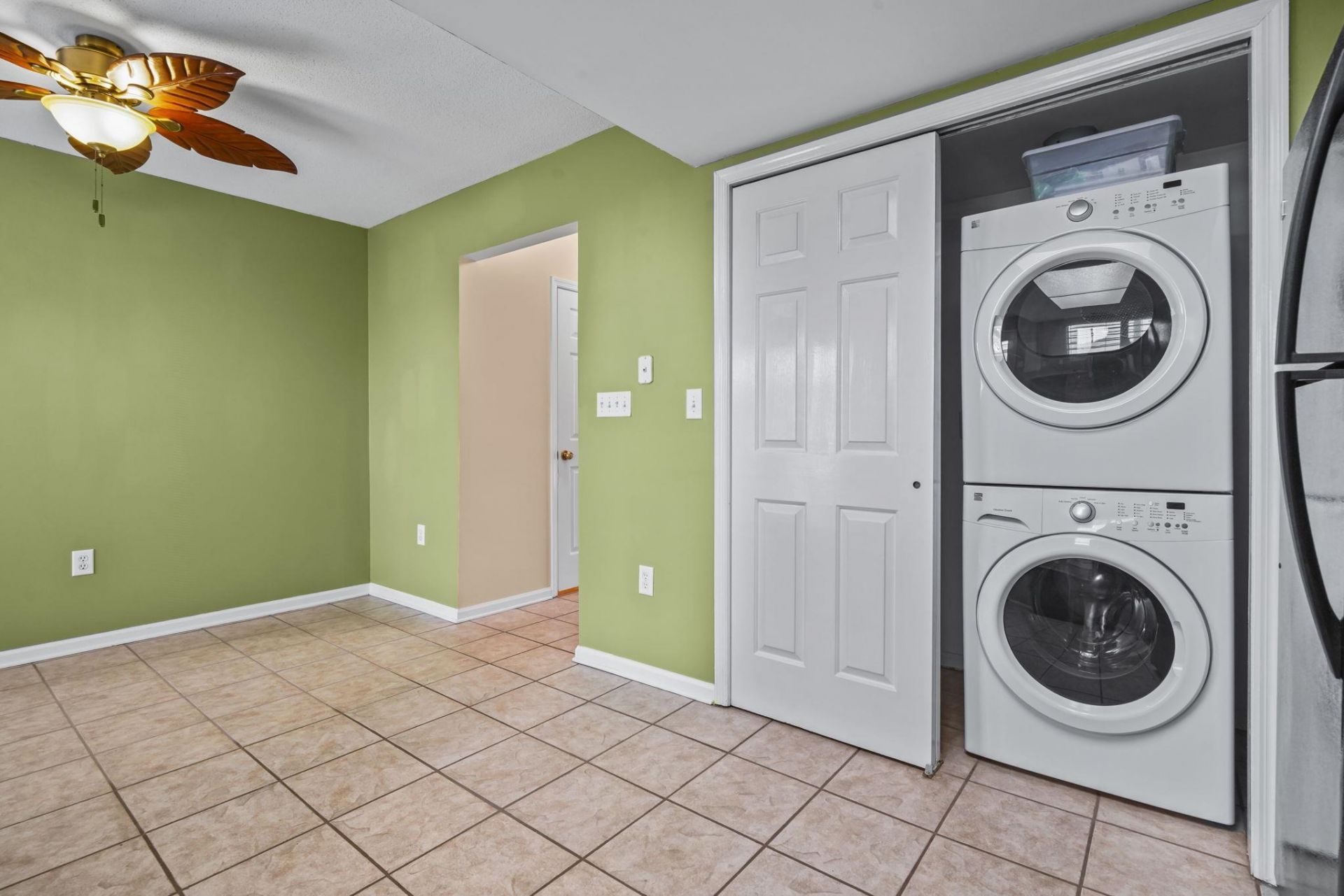 405 Hillside Dr. N Photo 28