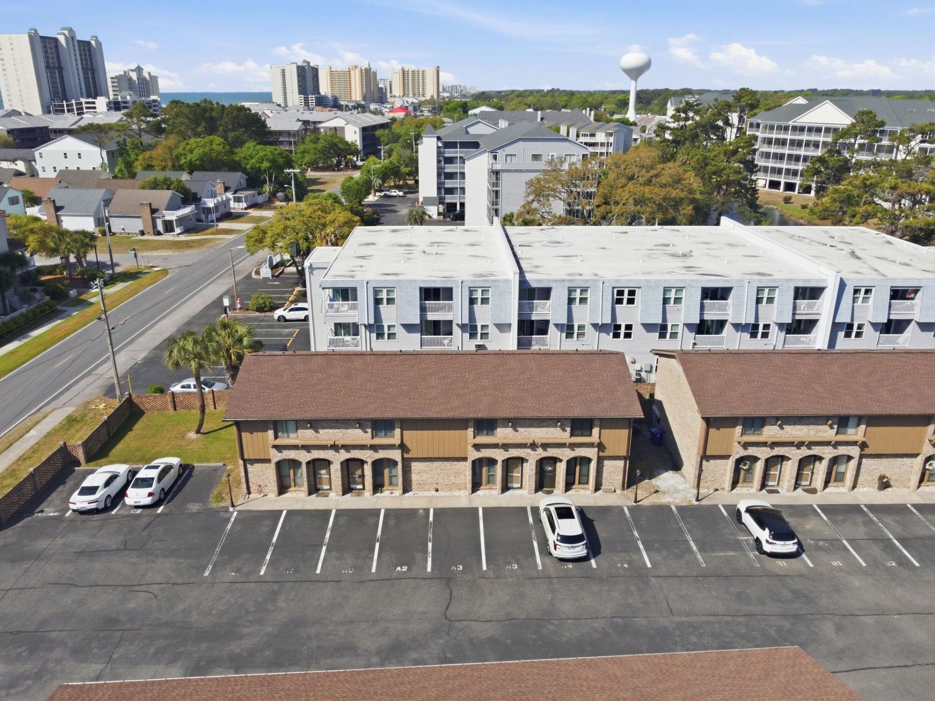 405 Hillside Dr. N Photo 30