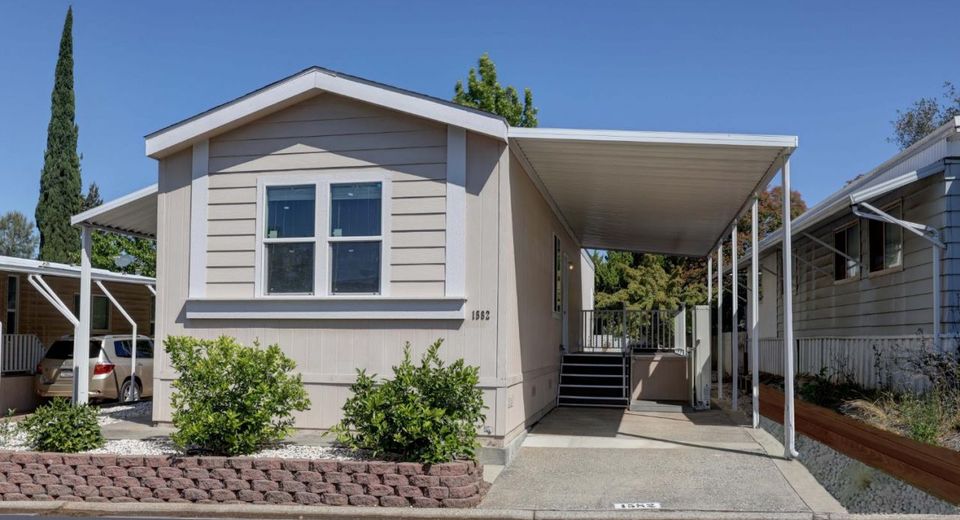 1582 Cottonwood Cir, Auburn, CA 95603 Photo