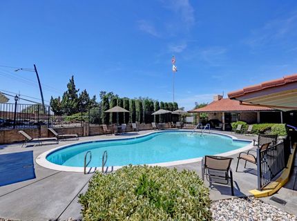 1582 Cottonwood Cir, Auburn, CA 95603 Photo