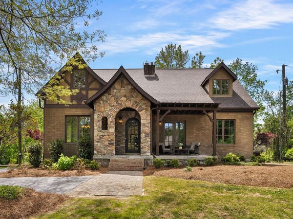 1127 Glendale Ln, Nashville, TN 37204