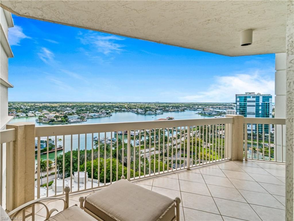 4021 Gulf Shore Blvd N, Unit 1804, Naples, FL 34103 Photo